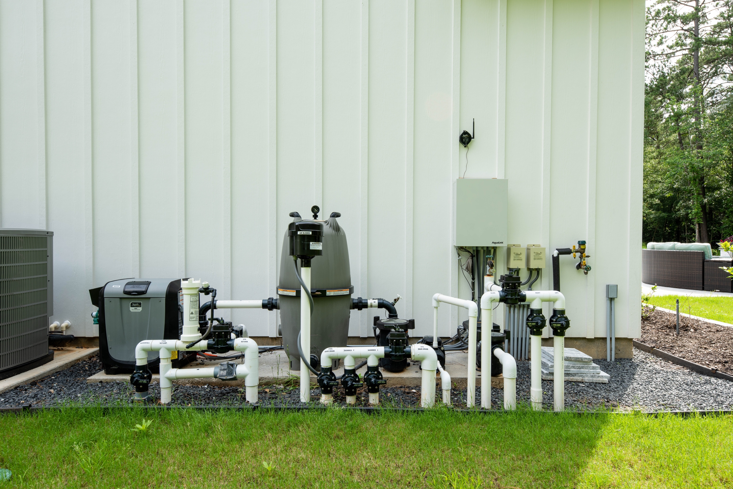 pool pump area